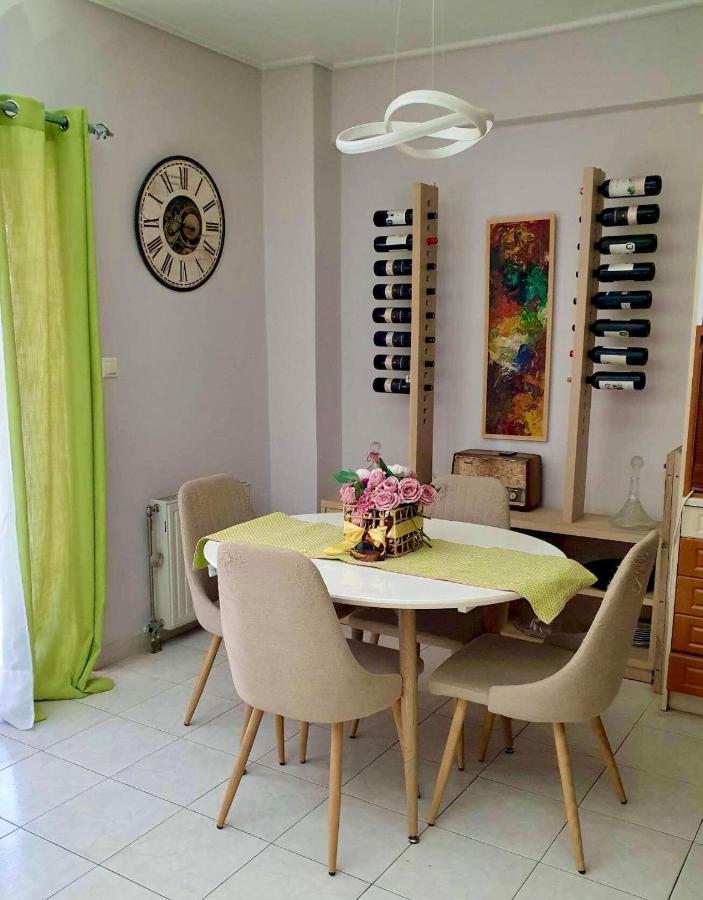 Modern 2Br City Flat 10Min From The Beach เอเธนส์ ภายนอก รูปภาพ