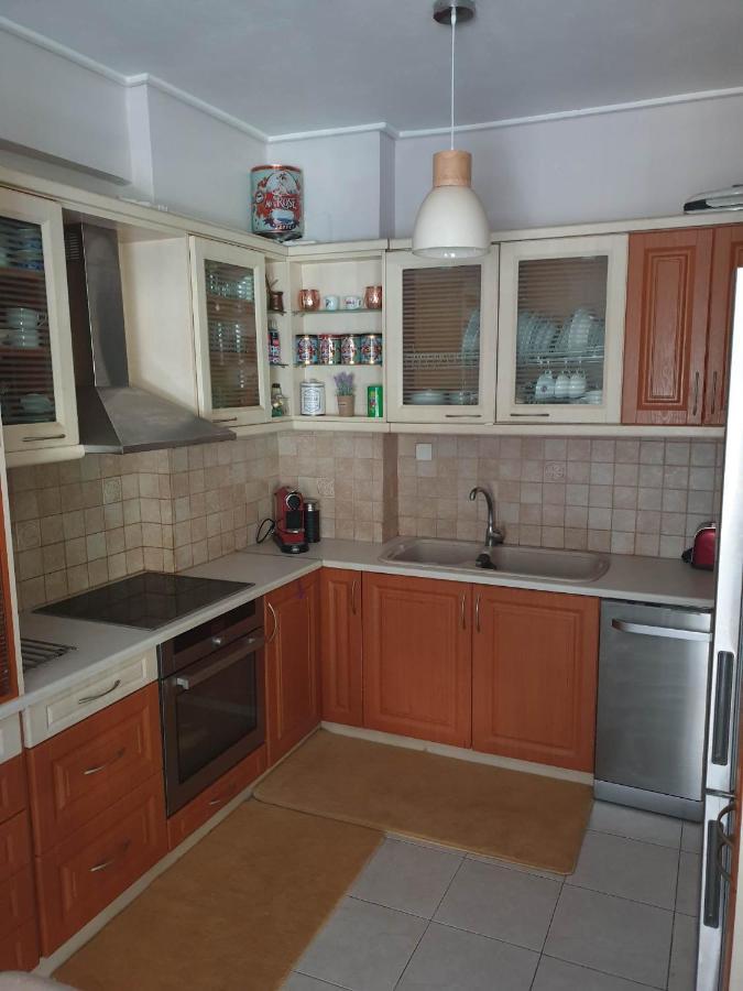 Modern 2Br City Flat 10Min From The Beach เอเธนส์ ภายนอก รูปภาพ