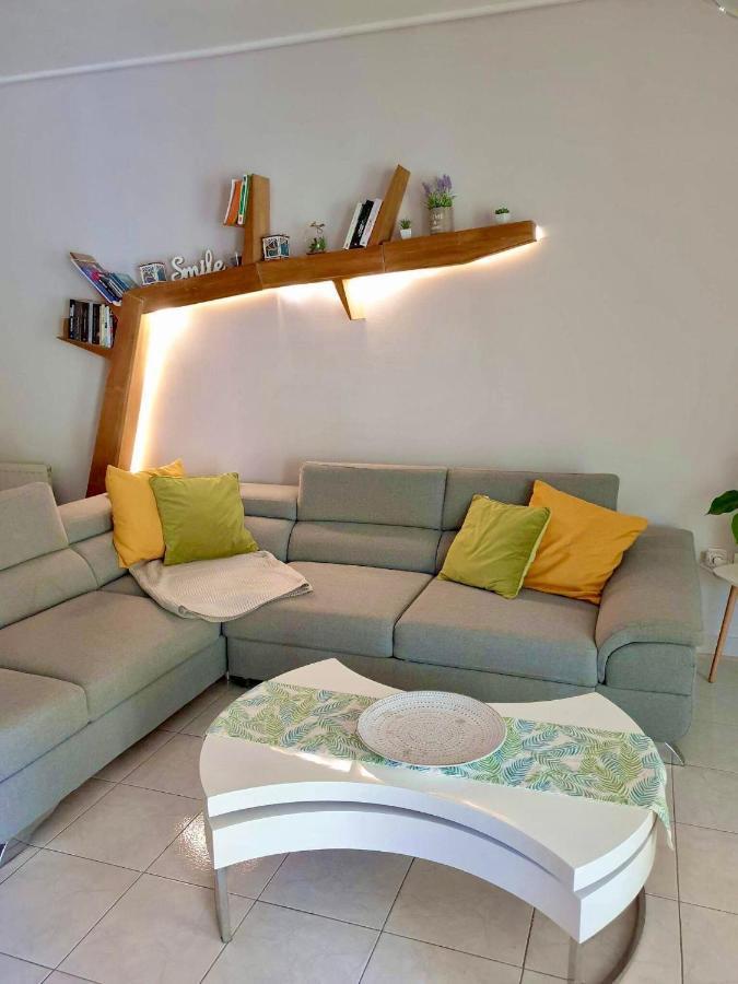 Modern 2Br City Flat 10Min From The Beach เอเธนส์ ภายนอก รูปภาพ