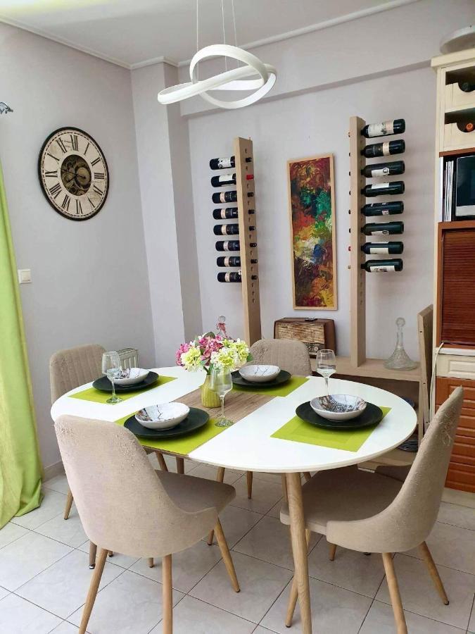Modern 2Br City Flat 10Min From The Beach เอเธนส์ ภายนอก รูปภาพ